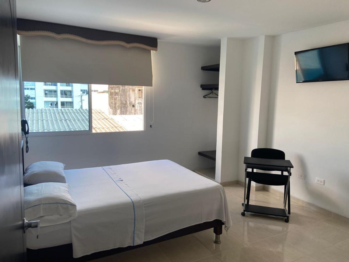 יופאל Hotel Torres Del Llano מראה חיצוני תמונה